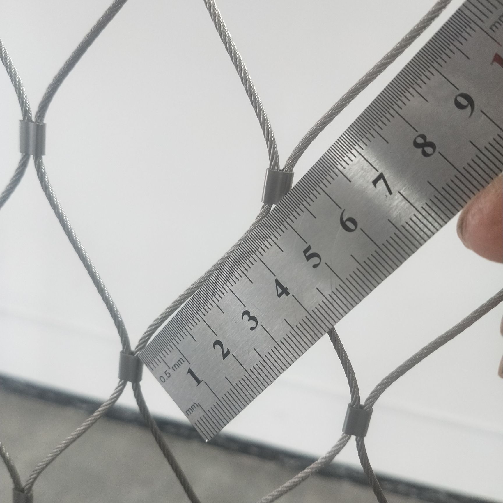 不銹鋼繩網(wǎng)的應用以及一些基本參數(shù)